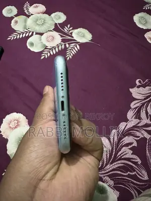 Apple iPhone XR 64 GB Green