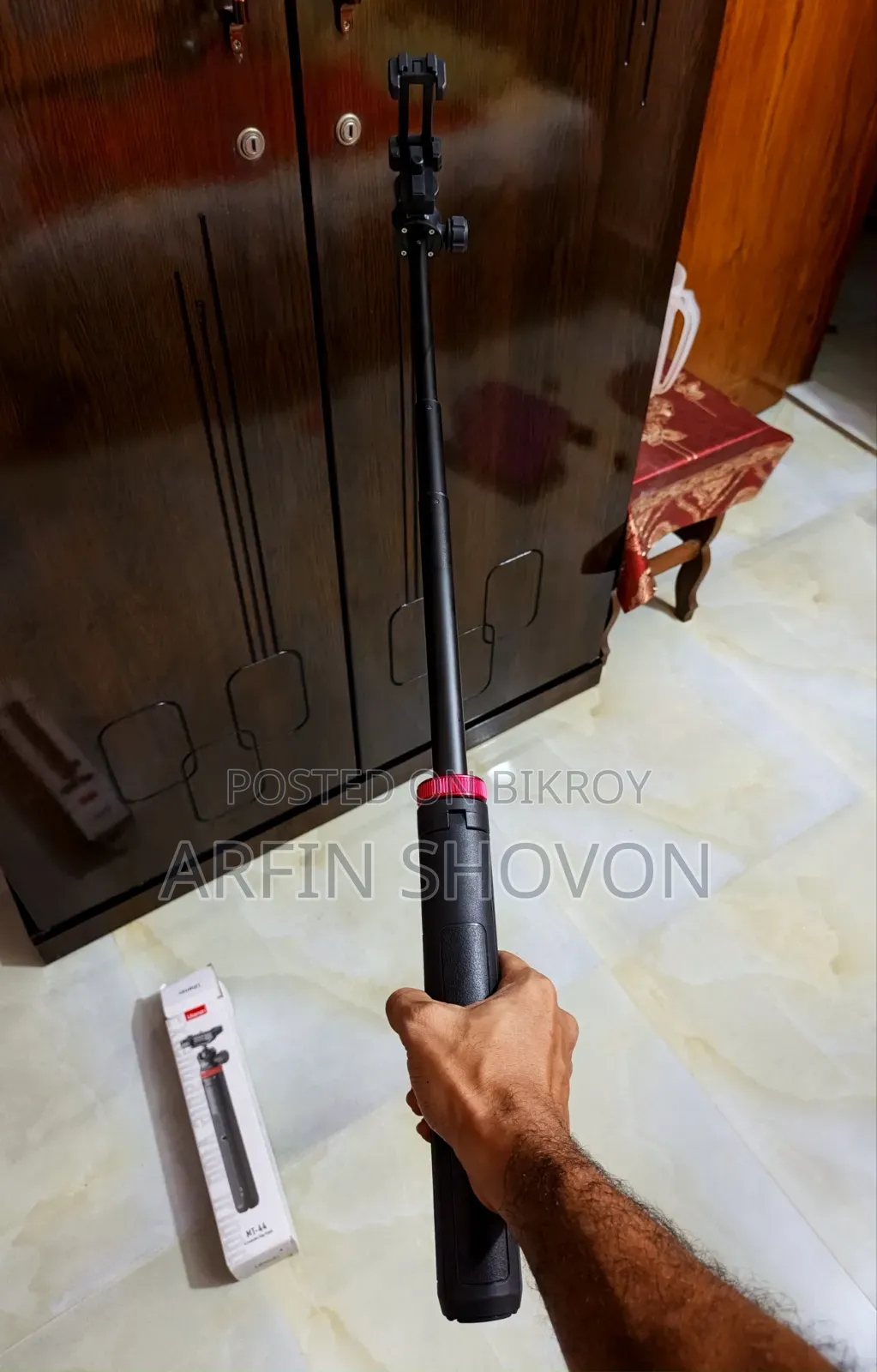 Ulanzi Extendable Vlog Tripod (MT-44)