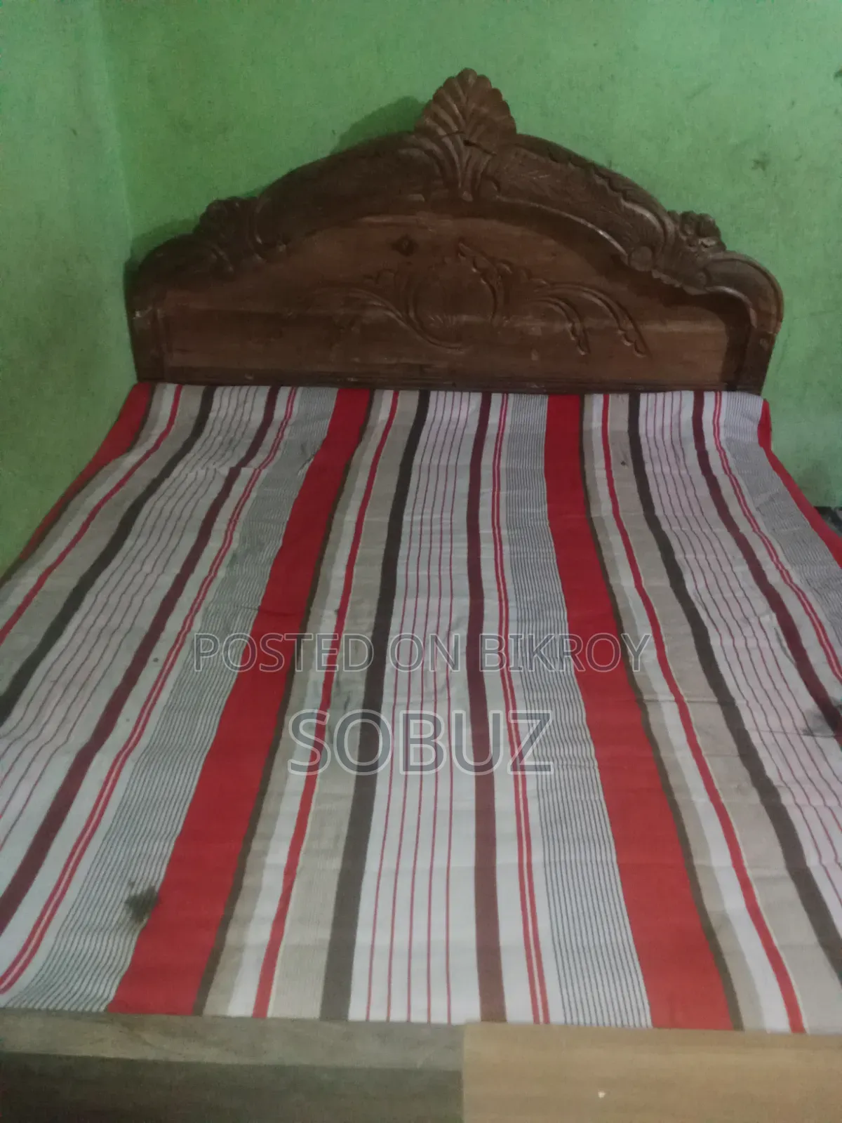 6-7 Feet Bed