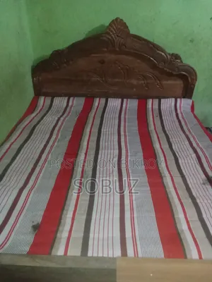 6-7 Feet Bed