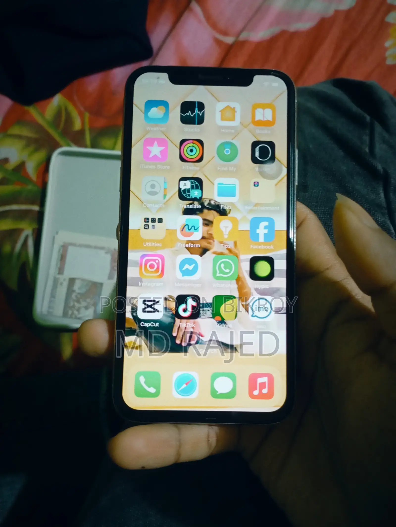 Apple iPhone X 64 GB White