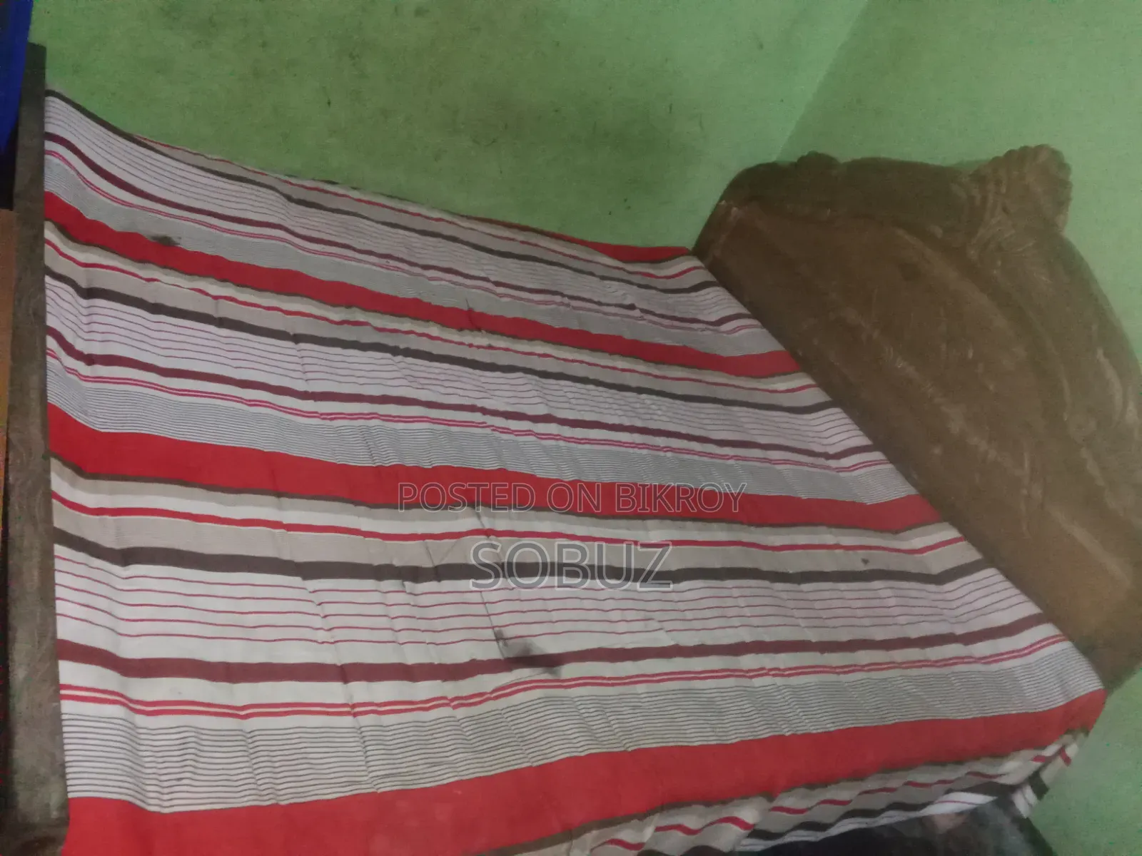 6-7 Feet Bed