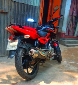 Bajaj Pulsar 150 2015 Red