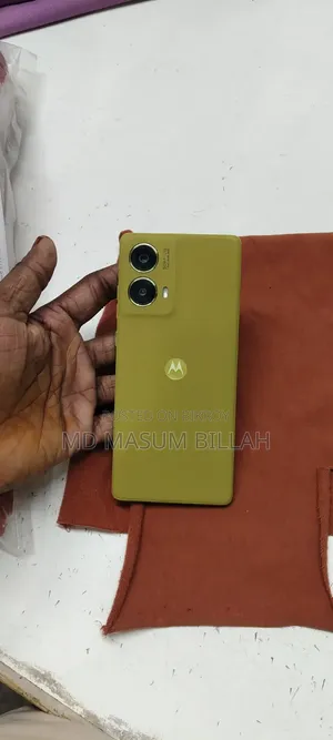 Motorola Moto G85 128 GB Green