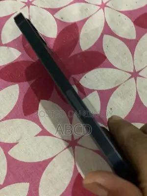 অ্যাপল আইফোন ১২ ৬৪ জিবি ব্ল্যাক