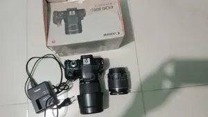 ক্যানন ৮০০ডি