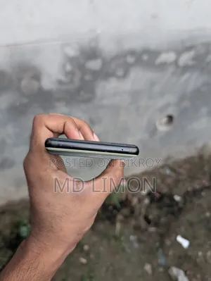 Google Pixel 6 ১২৮ জিবি হোয়াইট