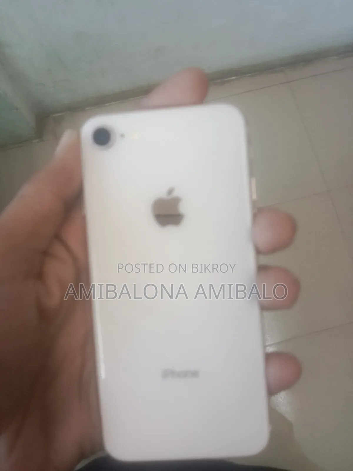 Apple iPhone 8 64 GB White