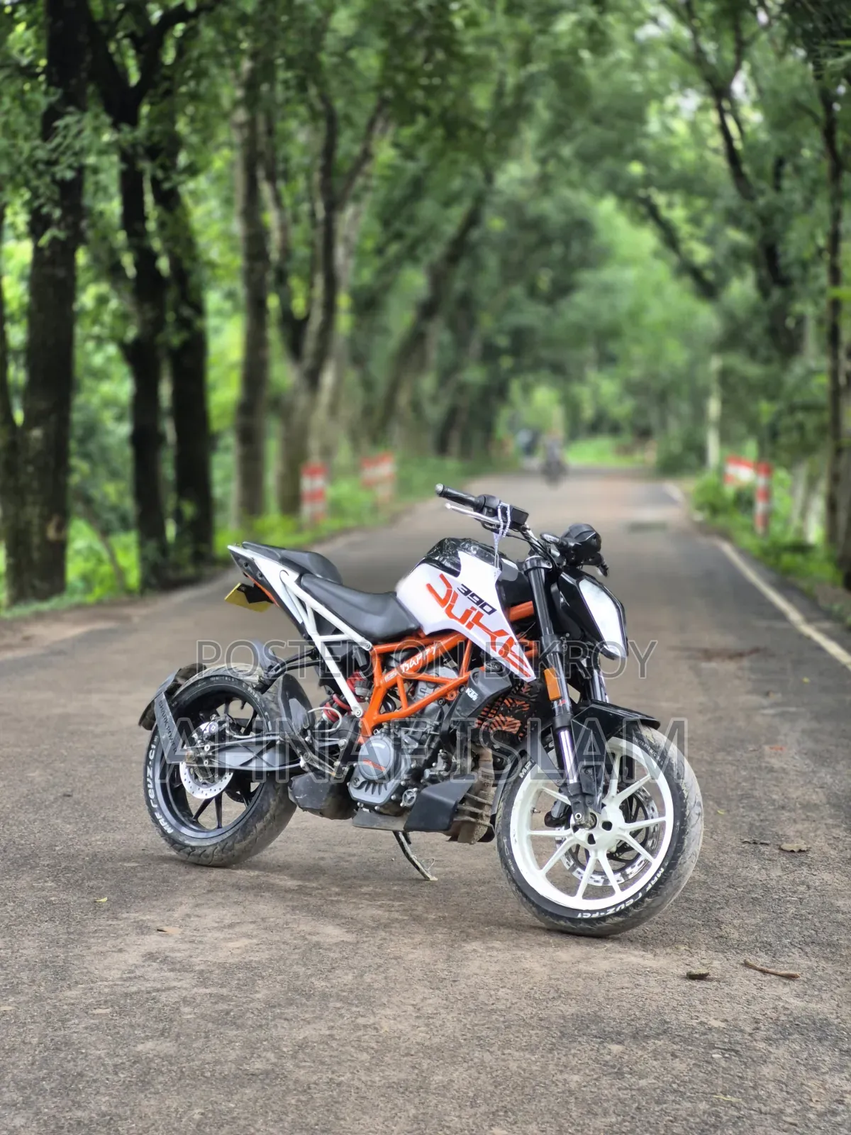কেটিএম ডিউক ১২৫ ২০২১ হোয়াইট