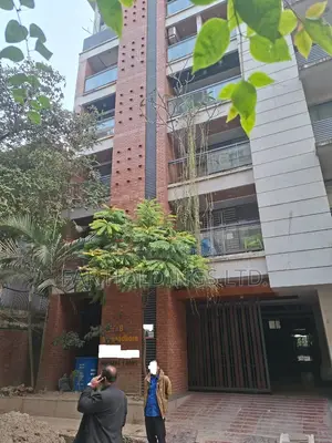 4 Bedroom Apartment in ABM, Mohakhali DOHS for Sale