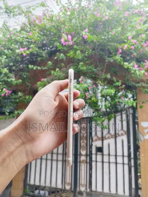 অ্যাপল আইফোন ৭ ৩২ জিবি হোয়াইট