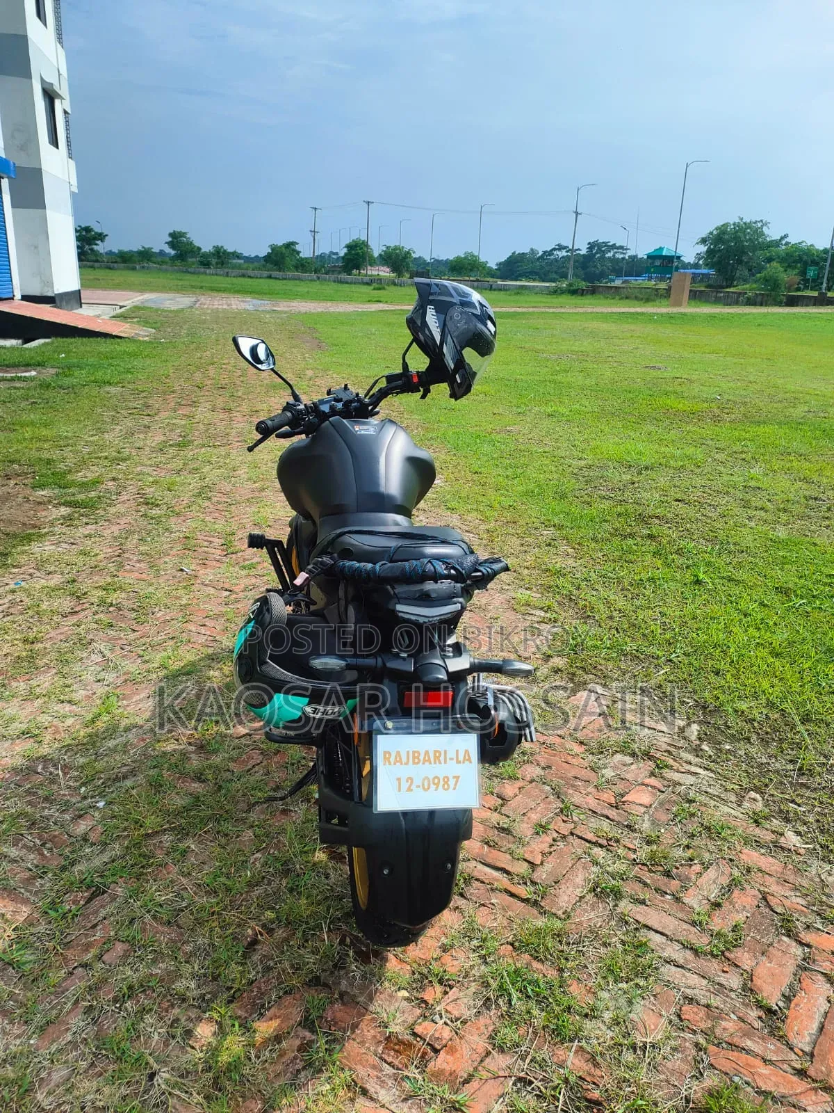 Yamaha FZS V4 2025 Black