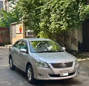 Toyota Premio 2012 Silver