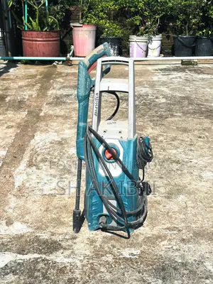 Total Pressure Washer 1800 Watt