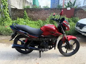 Hero Glamour 2018 Red
