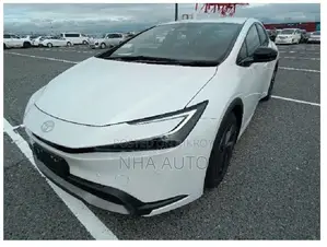 Toyota Prius 2023 Pearl
