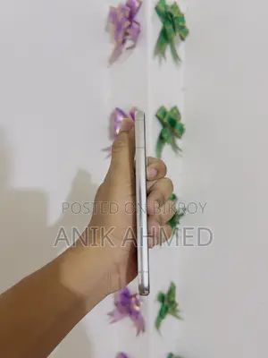 স্যামসাং গ্যালাক্সি এস২২ ৫জি ২৫৬ জিবি সাদা