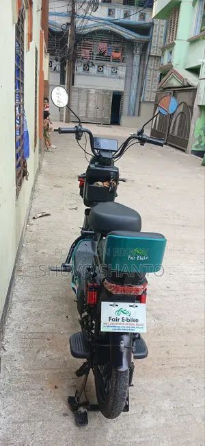 মোটরসাইকেল ২০২৫ সবুজ