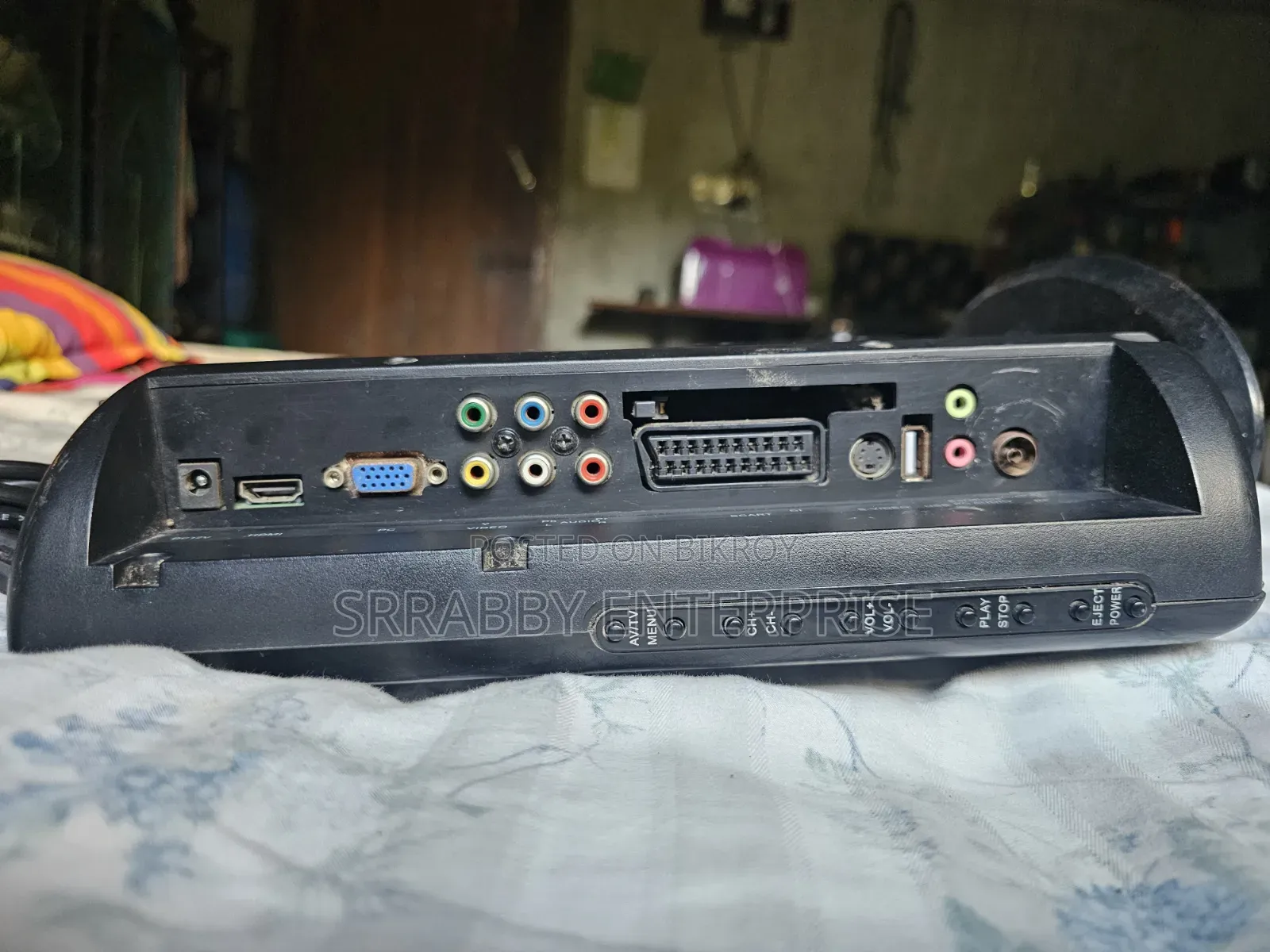 United 15 Inch LED TV Combo