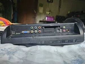 United 15 Inch LED TV Combo
