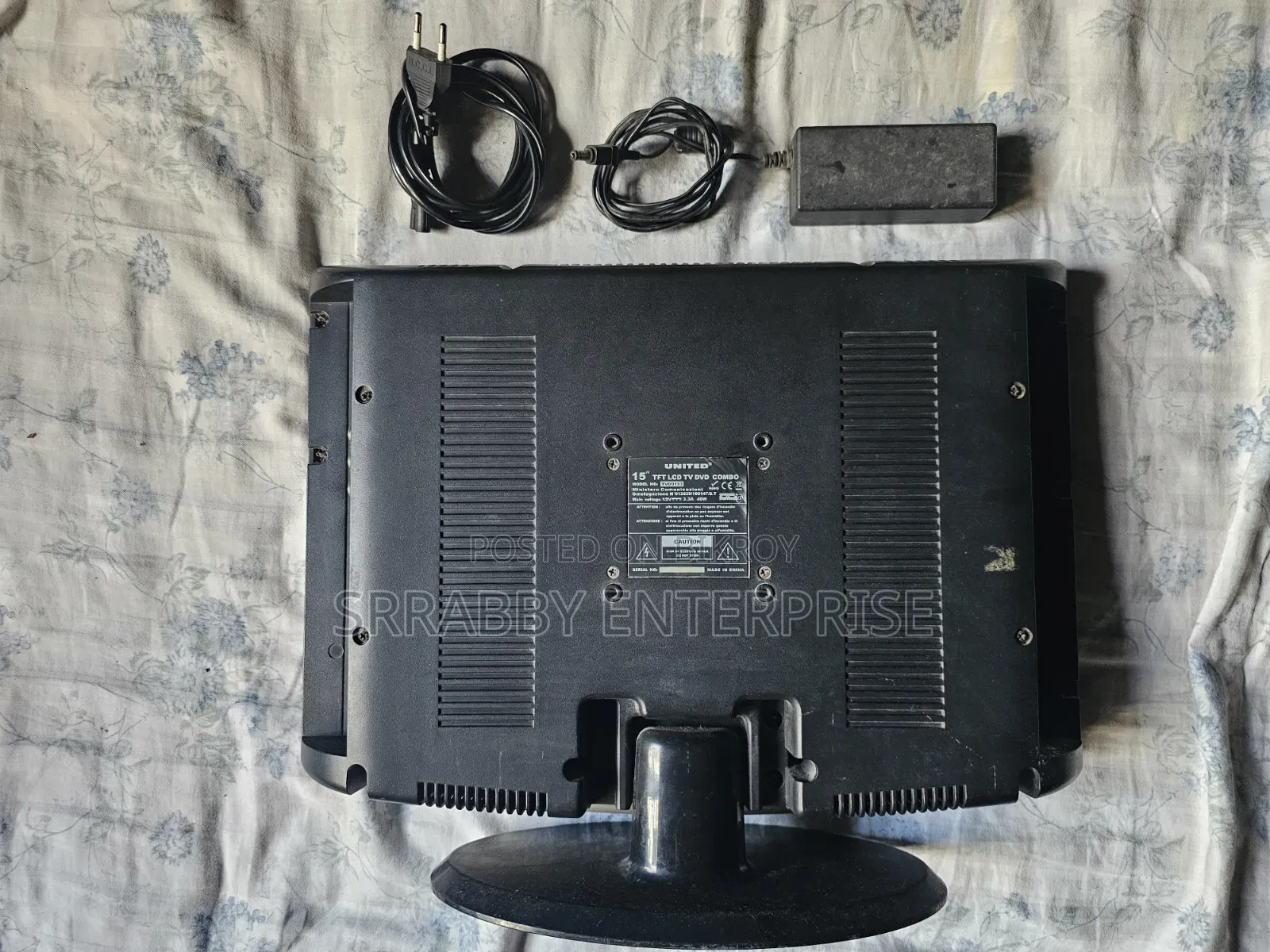United 15 Inch LED TV Combo