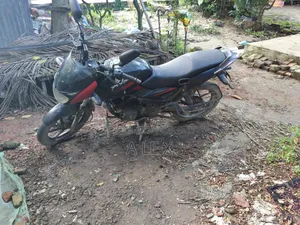 বাজাজ পালসার ১৫০ ২০১৬ কালো