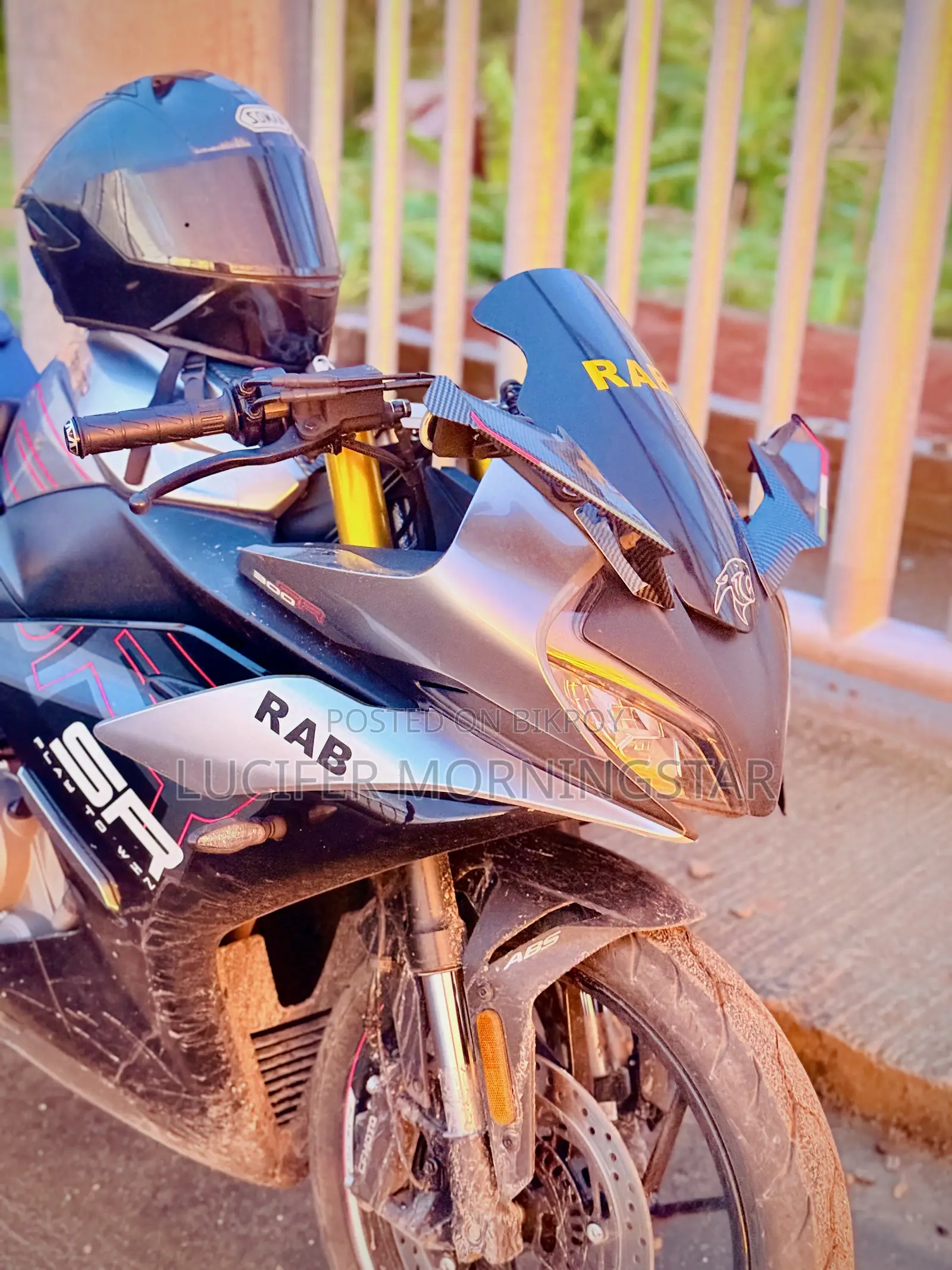 CFMoto 300SR 2025 Black