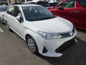 টয়োটা অ্যাক্সিও ২০২১ হোয়াইট