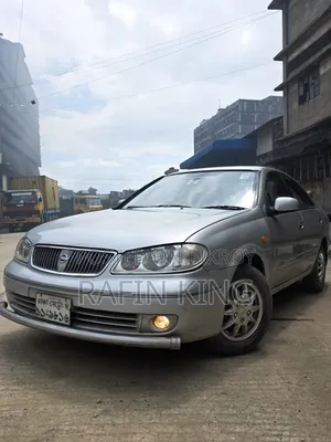 নিসান সানি ২০০৩ সিলভার
