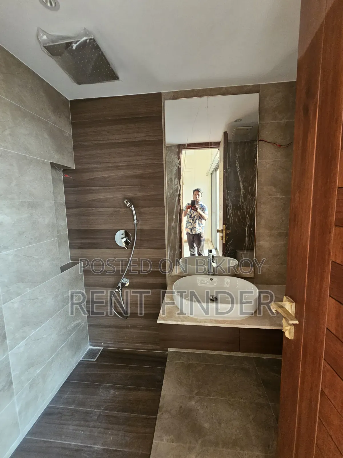 4 Bedroom Apartment in Gulshan for Rent