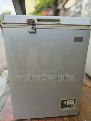 একটি ডিপ ফ্রিজ বিক্রি হবে