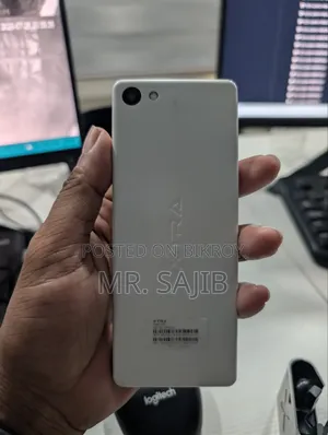 Xtra X10 White