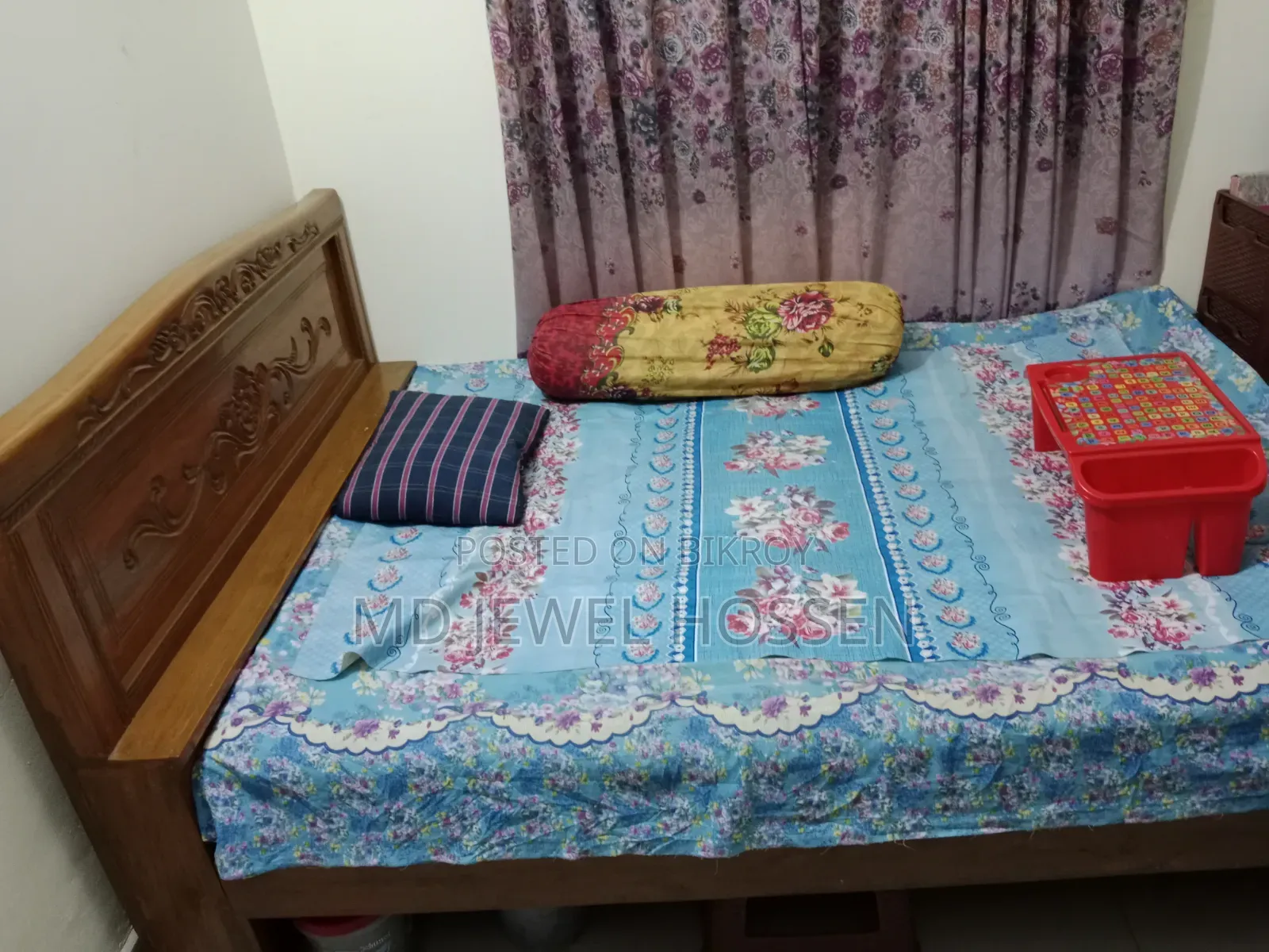 চিটাগাং সেগুন কাঠের খাট বিক্রি করা হবে জাজিম তোশক সহ, ৫ফিট বাই ৭ফিট