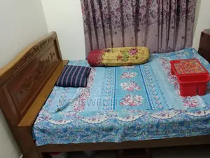 চিটাগাং সেগুন কাঠের খাট বিক্রি করা হবে জাজিম তোশক সহ, ৫ফিট বাই ৭ফিট