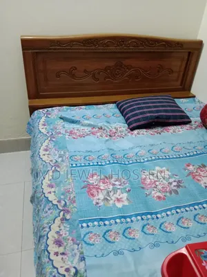 চিটাগাং সেগুন কাঠের খাট বিক্রি করা হবে জাজিম তোশক সহ, ৫ফিট বাই ৭ফিট
