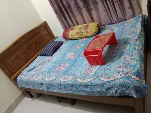 চিটাগাং সেগুন কাঠের খাট বিক্রি করা হবে জাজিম তোশক সহ, ৫ফিট বাই ৭ফিট