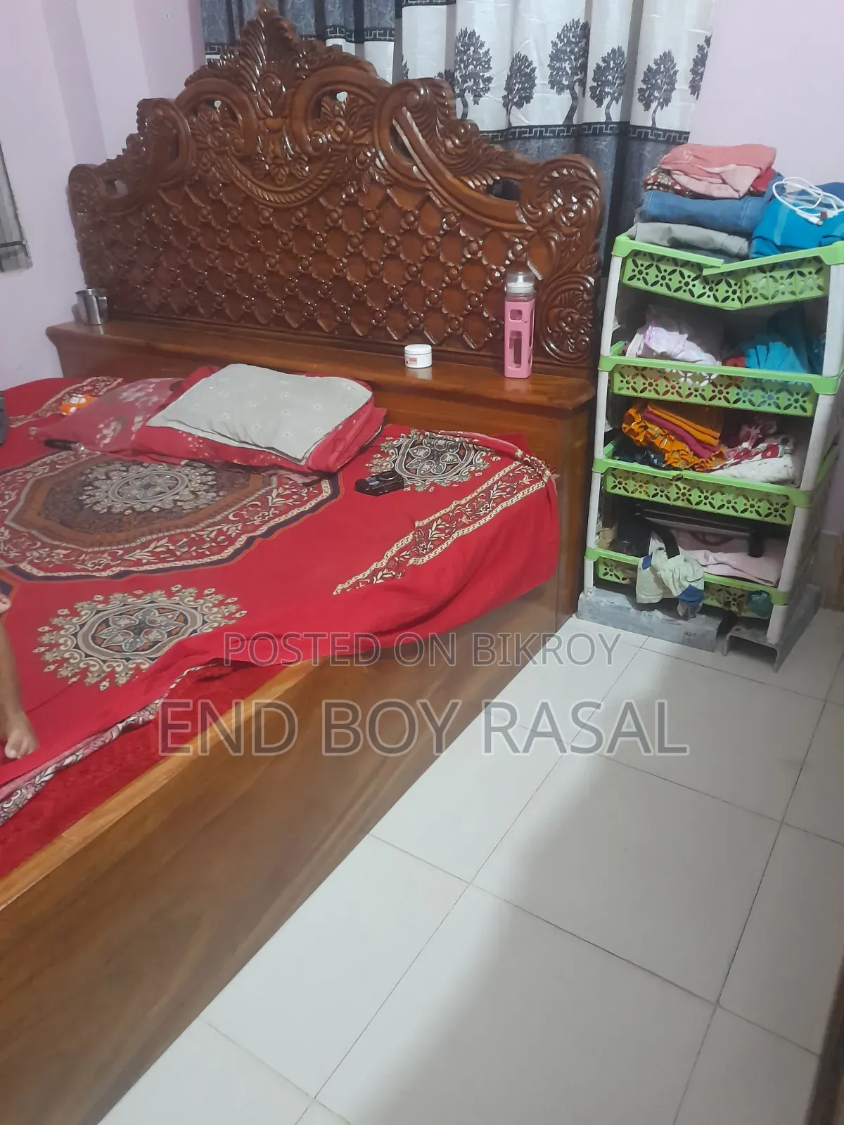 খাট করই কাঠের শখ করে বানানো