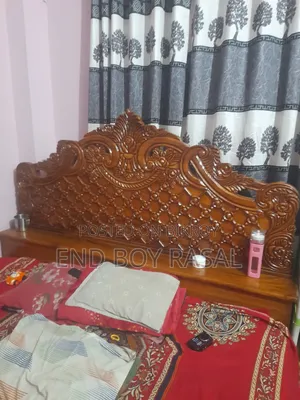 খাট করই কাঠের শখ করে বানানো
