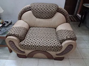 Gorgius Sofa Set
