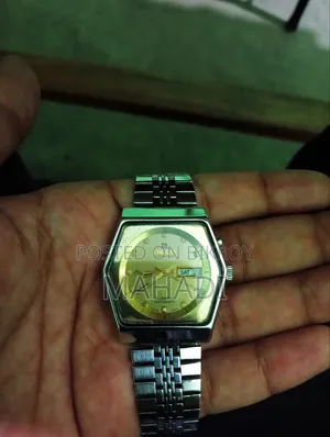 ভিন্টেজ রিকো ওয়াচ বিক্রয় করা হবে