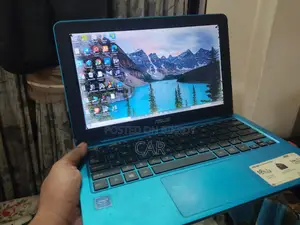 Laptop ASUS Asuspro B9440ua 4gb Intel Celeron HDD 500gb