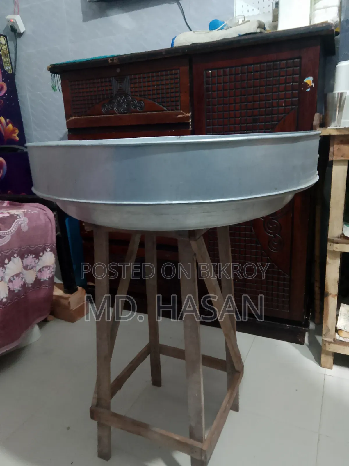 ফুচকা, ঝাল মুড়ি, ছুলা বোট বিক্রয় করার টেবিল