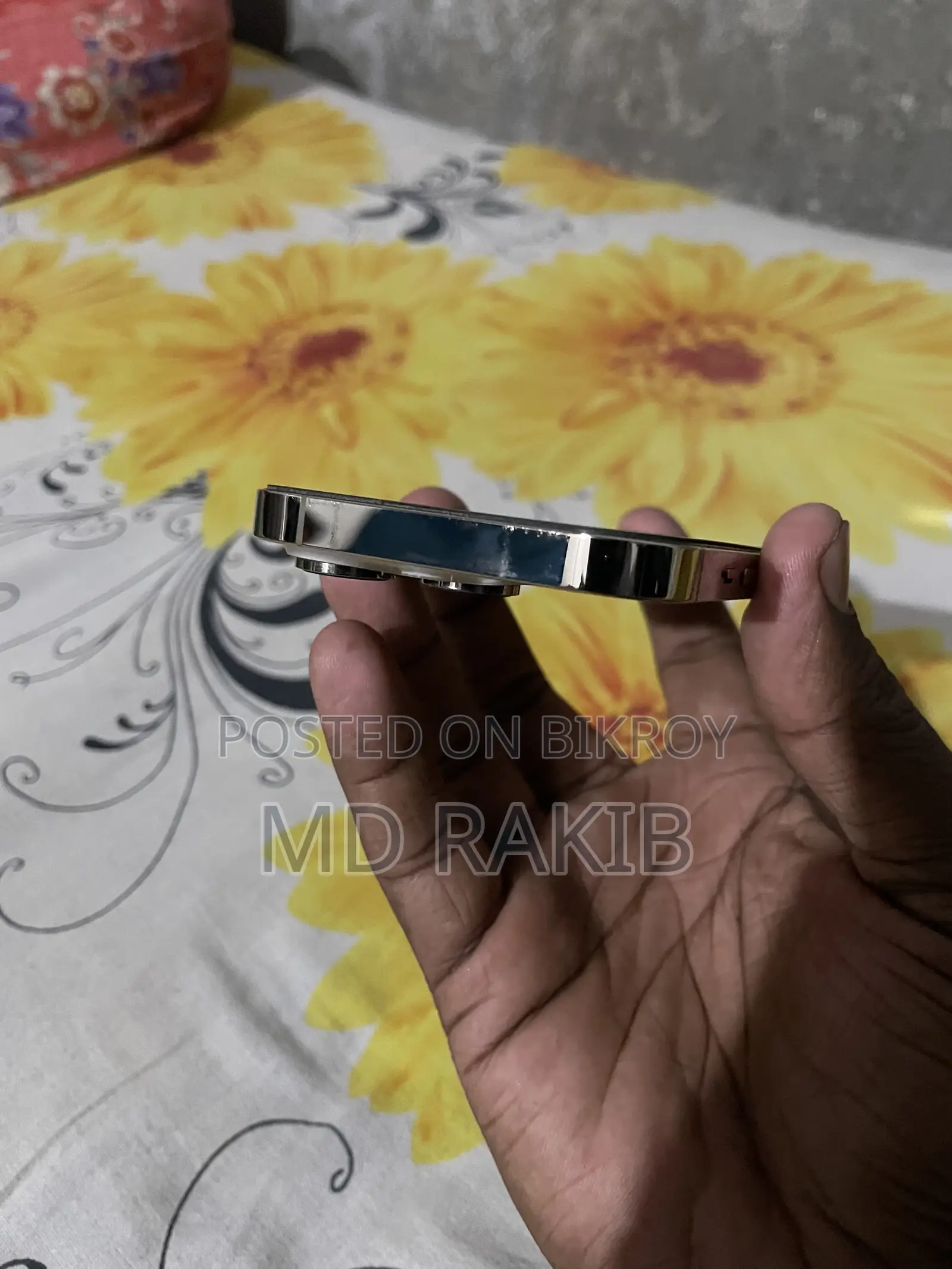 অ্যাপল আইফোন ১৪ প্রো ১২৮ জিবি গোল্ড