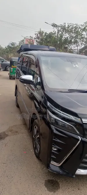 Toyota Voxy 2018 Black