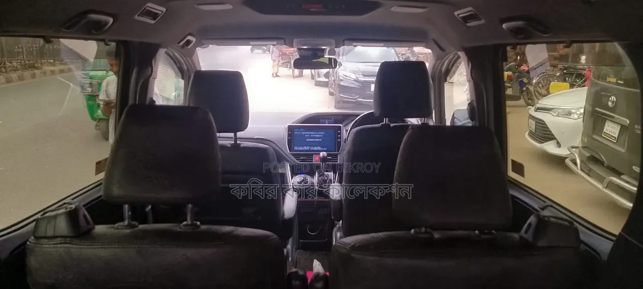 Toyota Voxy 2018 Black