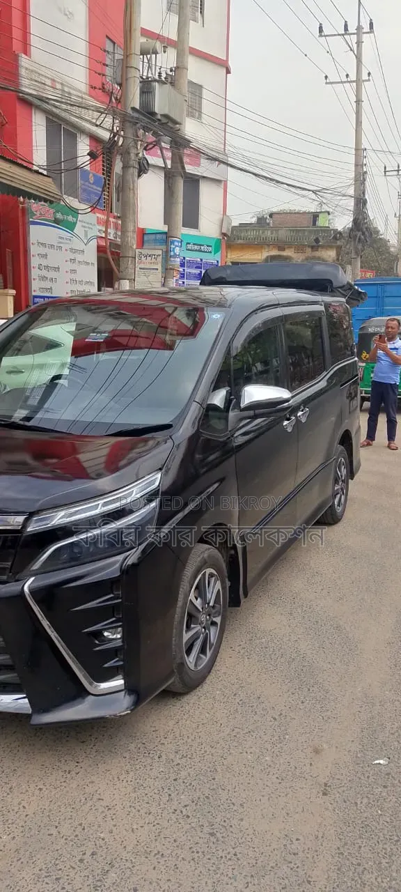 Toyota Voxy 2018 Black