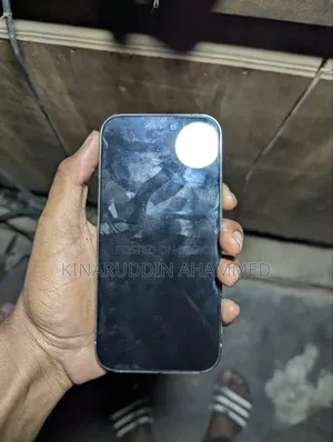 অ্যাপল আইফোন ১৪ প্রো ১২৮ জিবি হোয়াইট