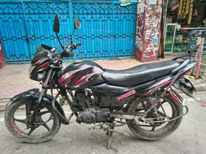সুজুকি হায়াতে ২০১৯ ব্ল্যাক