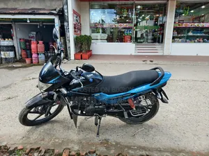 হিরো গ্ল্যামার ২০১৭ নীল