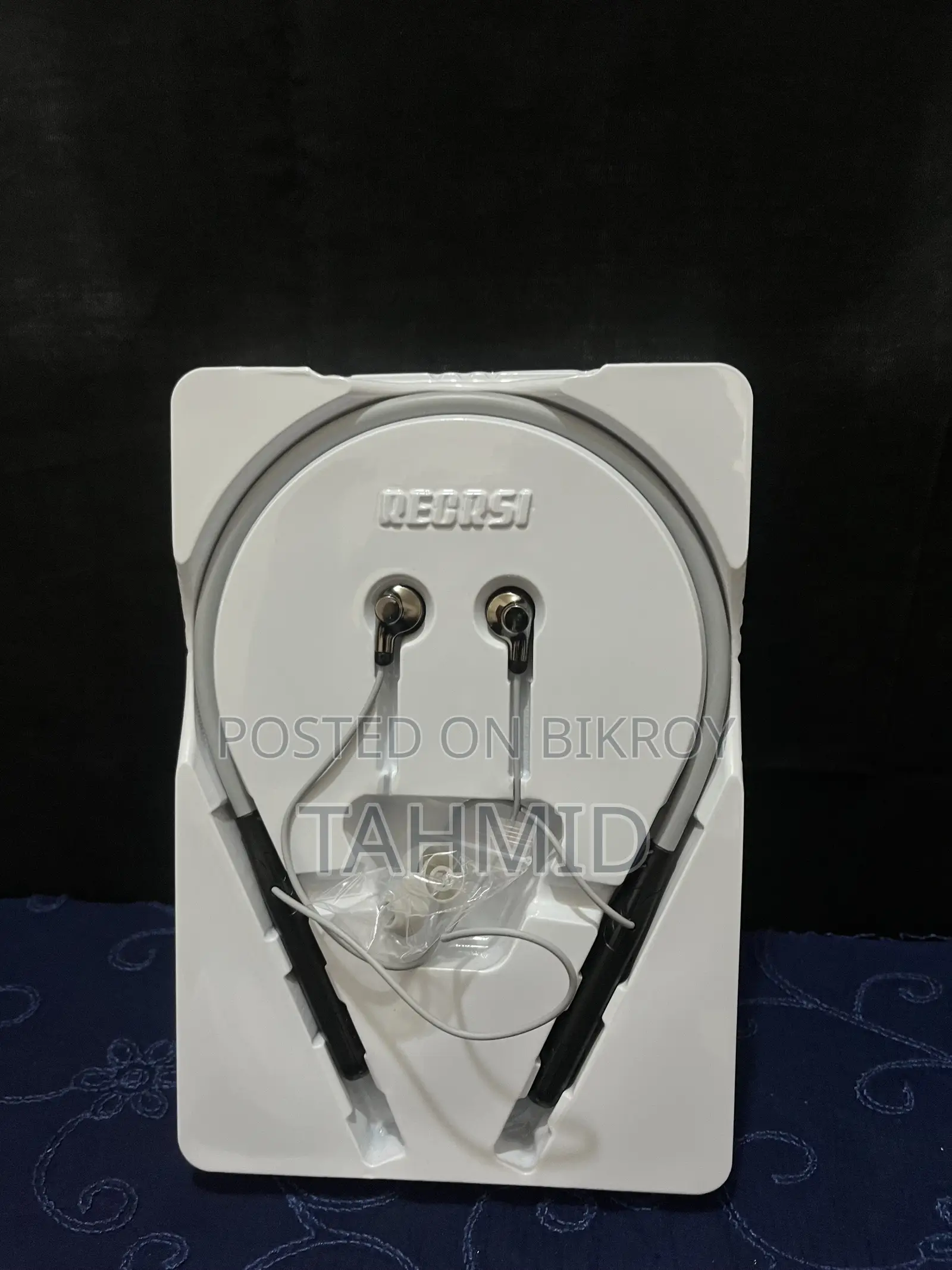 Recrsi 45w সুপার ফাস্ট চার্জার এবং Recrsi ওয়াটারপ্রুফ নেক ব্যান্ড কম্বো
